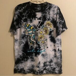 Butterfly Floral Tie Dye Tee Size L Black White ‘Vibe High’ Popular Girl T-Shirt
